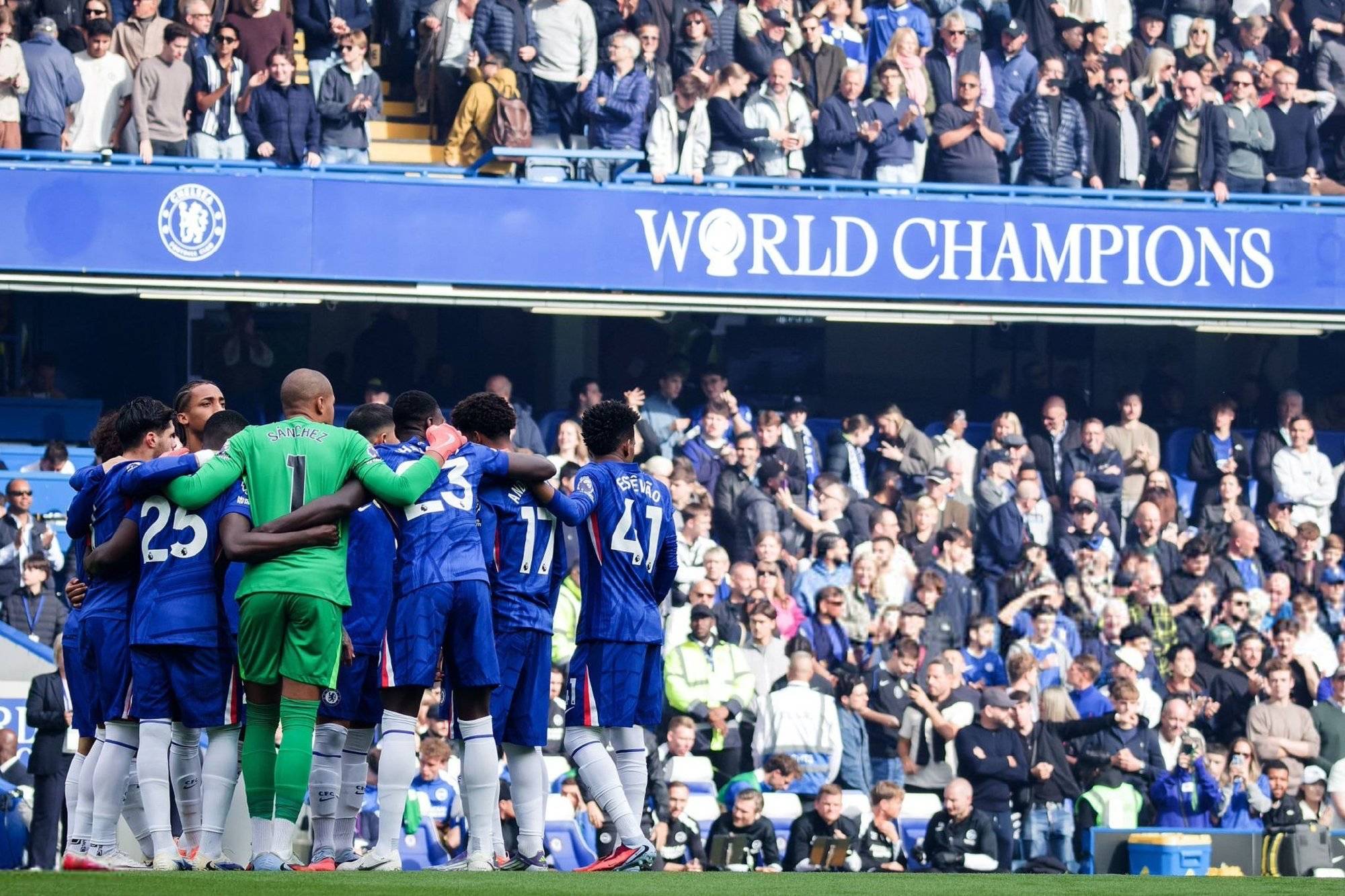 惊天逆转!英超战队挺进四强 惊天逆转!英超战队挺进四强