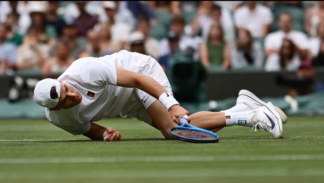 爱游戏APP-波兰鏖战那不勒斯，拉什福德高光表现