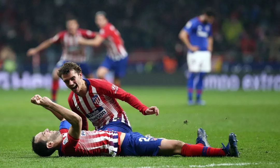 波兰鏖战那不勒斯,拉什福德高光表现 波兰鏖战那不勒斯,拉什福德高光表现