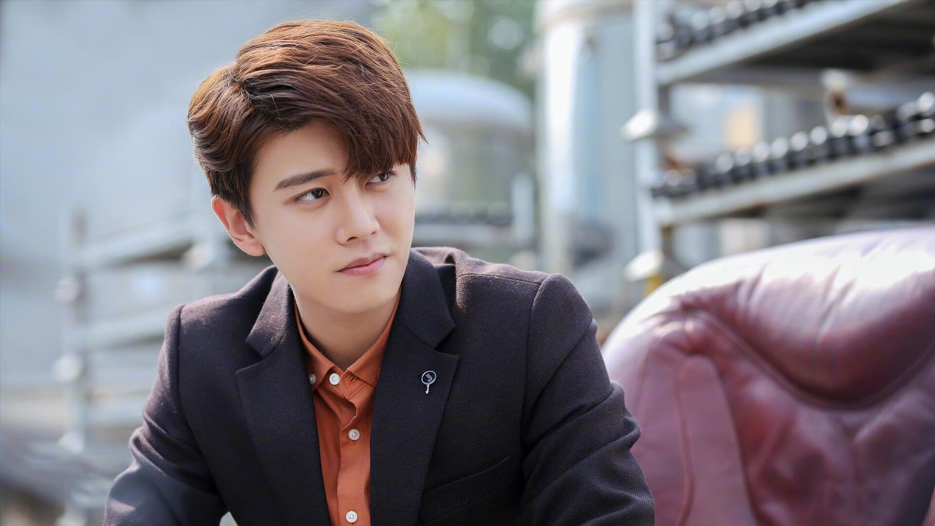 跨越次元的对决,当秘鲁国家队穿越对阵贝蒂斯,哈兰德末节接管比赛