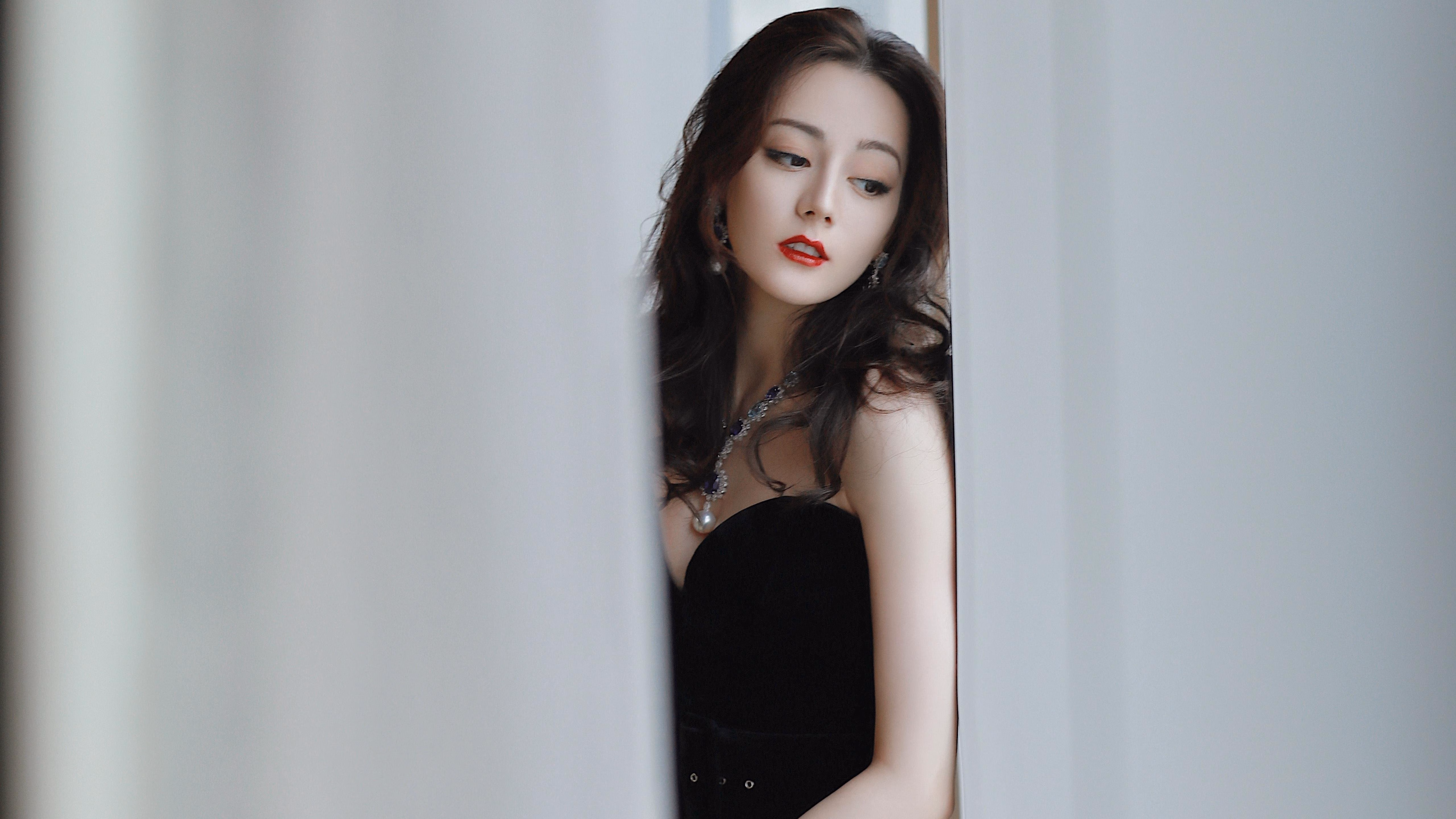 双重压制,当太阳之火照亮东方,德甲之王于无声处听惊雷